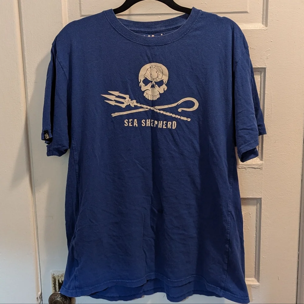 Sea Shepherd Blue Skull And Crossbones T-Shirt